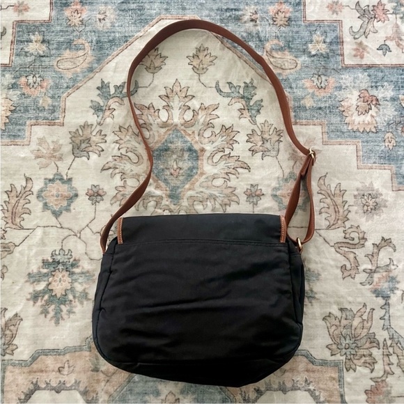 LONGCHAMP- Le Pliage Nylon Messenger Bag - Picture 3 of 12